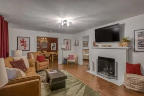 The Main Street Bungalow - Image 5