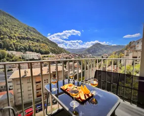 La Capucine - Mountain view, balcony, and parking - Image 2
