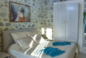 Townhouse with Views, Gouras Center, 15’ Lake Doxa - Image 2