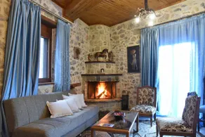 Townhouse with Views, Gouras Center, 15’ Lake Doxa - Image 3