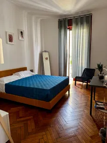 Elegant 3 Bedroom Flat | Central Milan | 6 Guests - Image 3
