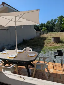 The renovated Chai, house with garden near lake & ocean - Image 4