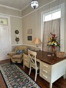 Locust Street Cottage - Image 4