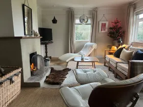 Flatford Lodge -1920's retreat - Image 2