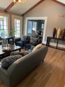 Cozy 3 bedroom w/pool & patio! - Image 2