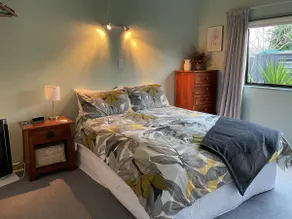 2 bedroom spacious, cosy, warm, light & airy flat - Image 2