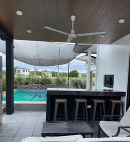 Oasis 4Rm House & Pool, Nearby Laiya Beach - Image 2