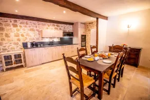 Logis de la Bastide, air-conditioned, in the heart of the village - Image 4