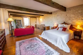 Logis de la Bastide, air-conditioned, in the heart of the village - Image 2