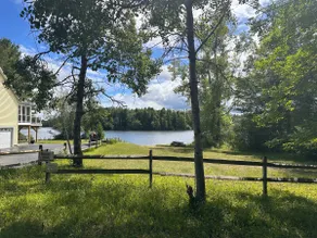 Modern Lakehouse with Private Lake Access - Image 5