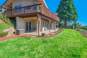 Dundee Hills Haven | King Suite, Sauna & Views - Image 2