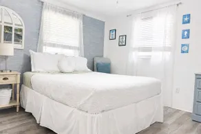 Charming Sunshine Retreat - Image 4
