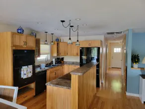 Lakefront: Kayak, firepit & boat rental option - Image 5