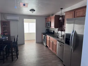 Private 2 bed/1bath w/lg yard/AC/laundry/parking - Image 3