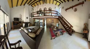 Cozy lake house with garden & fireplace - Image 2