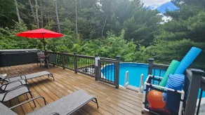Hot tub/Heated pool/ Fireplace/ Firepit/Hiking - Image 2