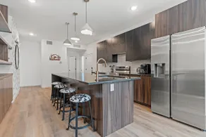 Tumbleweed - Walk to Coffee + Dining + Garage - Image 3