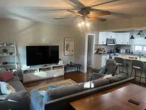 The CV House| Spacious Family Retreat| Sleeps 8 - Image 2