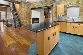 Downtown Penthouse | Walk to Restaurants & Shops - Image 4