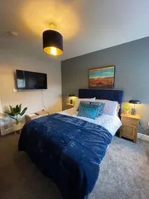 Large 1 bed Apartment- West Midlands - Image 3