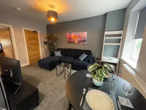 Large 1 bed Apartment- West Midlands - Image 2