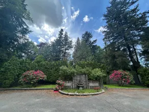 3BR/3BA 5 Min to YVR Kerrisdale Stay - Image 2