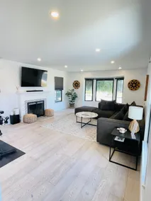 Walk to SoFi • 3BR/3BA • Near LAX - Image 2