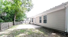 Cozy and Spacious Spring Hill 3BR 2bath Home - Image 3