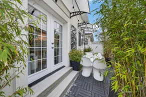 Entire NEW Cozy and Modern 2-storey HOUSE - Image 4