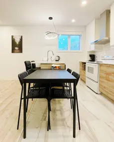 NEW 1bdrm apartment, free parking - Image 5