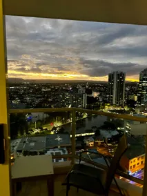 Surfers Paradise Comfort Hotel Room level 16 - Image 5
