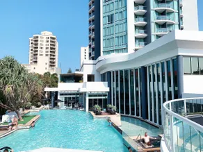 Surfers Paradise Comfort Hotel Room level 16 - Image 4
