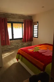 1-bedroom studio with balcony and sea view - Image 5