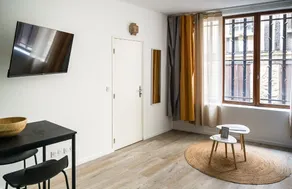 Mérille: charming accommodation in the city center - Image 5
