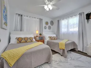A Poolside Paradise, Life-Size Chess, 5 m to Beach - Image 5