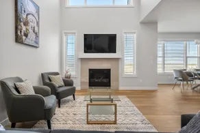 Bright & Spacious 3 Beds Luxury Home in SE Calgary - Image 5