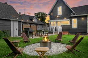 Stylish Retreat Near Wedding Venues + Downtown - Image 3
