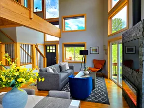 Serenity Lodge - Private/3 Decks/Firepit/Views! - Image 2