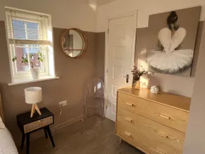 Charming 2 bedroom house - Image 3