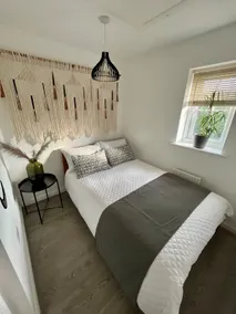 Charming 2 bedroom house - Image 5