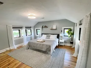 Spacious & centric home w/4 bed/2 baths/coffee/TVs - Image 2
