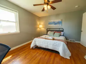 Benson & Keystone Cozy 2BR Retreat - Image 3