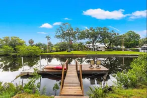 Luxury Waterfront Oasis With Heated Pool (option) - Image 4