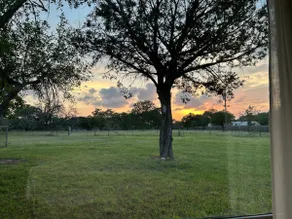 Bliss In Boerne - King View - Jacuzzi/Quiet - Image 2