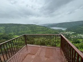 Paramount’s Vinayaka 3bhk Lake View Infinity Pool - Image 2