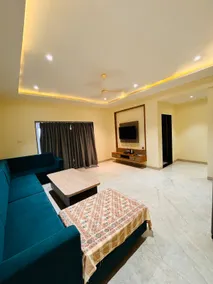 Paramount’s Vinayaka 3bhk Lake View Infinity Pool - Image 5