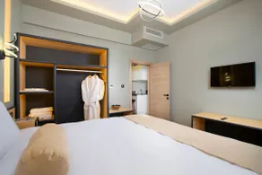 Private Jacuzzi Apartment | Quiet Stay - Image 5