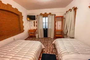 Casa Kiko, centrally located with a pool - Image 3