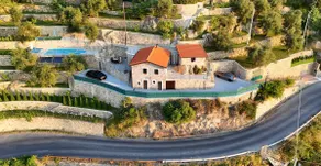 DaVilla Sanremo - Entire Villa, Sea View & Pool - Image 3