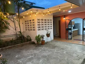 House downtown. Large, fresh, 5 min to SJO airport, 200m to park - Image 5